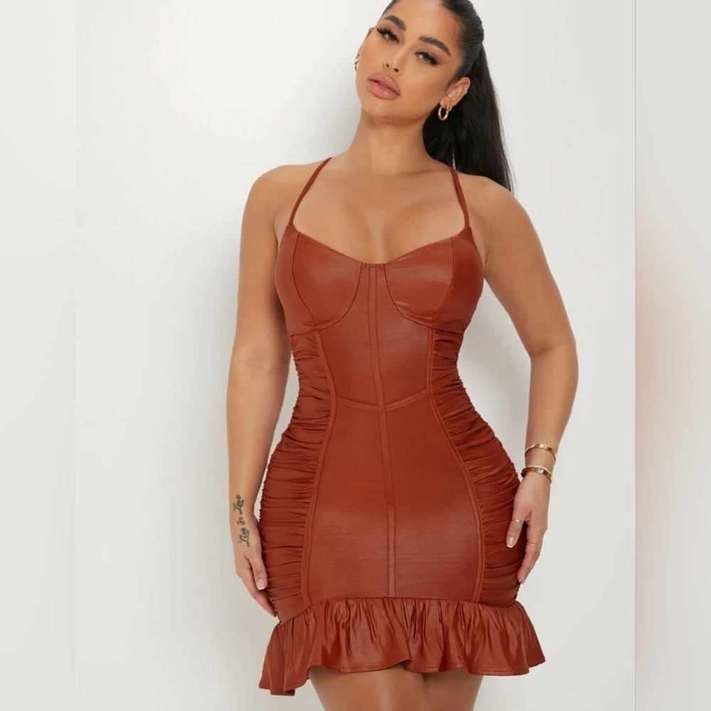 Privy Ruffled and Ruched Cami Bodycon Mini Dress Size Medium - Picture 2 of 4